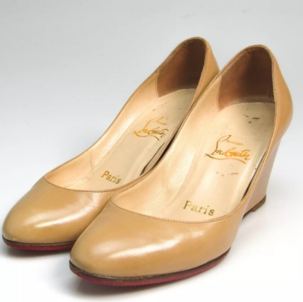 🥳HP🥳Christian Louboutin  Leather Pumps sz. 35.5